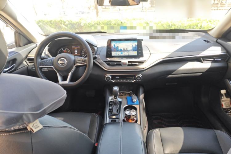 Used Nissan Teana 2021 2.0L XL Comfort Edition Center Console