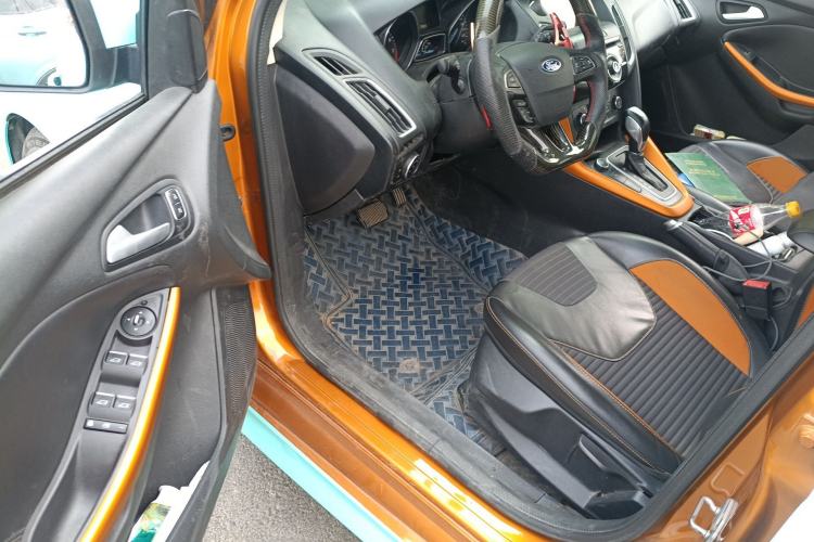 Used Ford Focus 2015 Hatchback EcoBoost 180 Automatic Sport Model