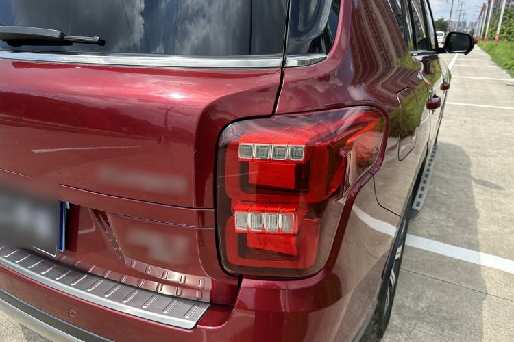 Used GAC Trumpchi GS7 2017 320T Two-Wheel-Drive Luxury Smart Connectivity Model Exterior 7