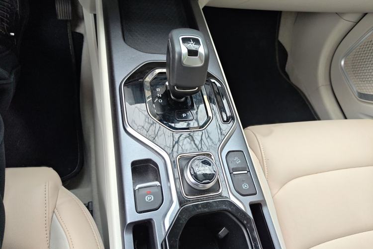 Used Geely Auto icon 2025 Linglong 1.5TD Qingcheng Edition
