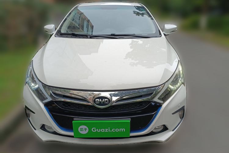 Used BYD Qin New Energy 2015 1.5T Dual-Crown Flagship Plus Edition
