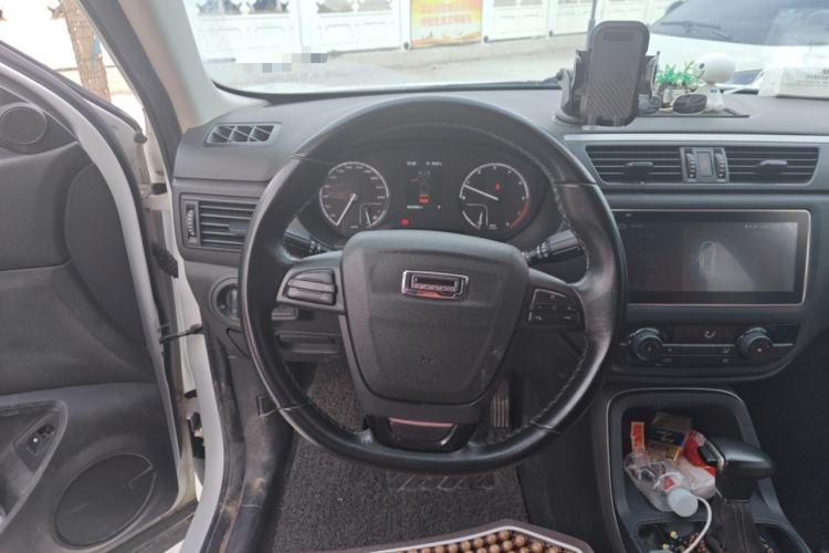 Used Qoros 5 2018 Revised Version 1.6T Automatic Leading Edition
