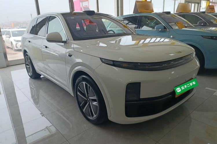 Used Li Auto L7 2024 MAX Model Front Right 45 Deg