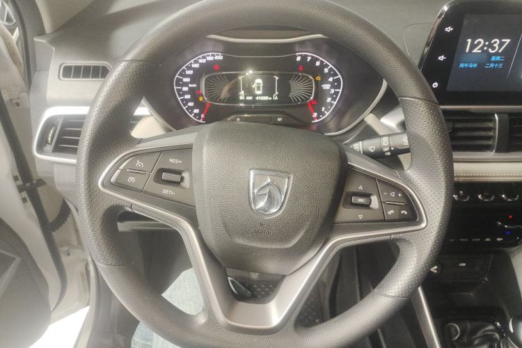 Used Baojun 510 2019 1.5L Manual Enjoyment Model 77kW China VI Emission Standard
