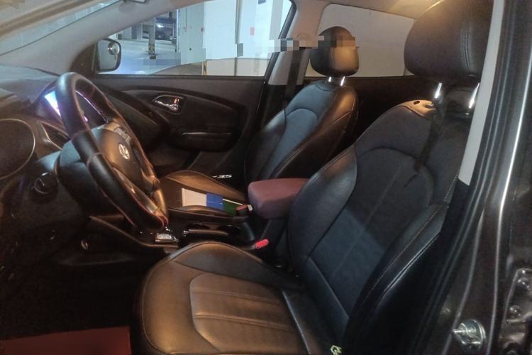 Used Hyundai ix35 2015 2.0L Automatic 2WD Smart Version China V Standard