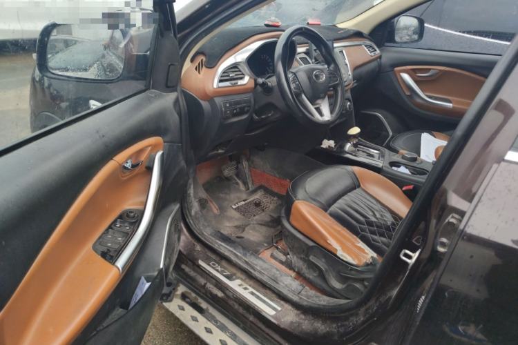 Used Soueast DX7 2017 1.5T Automatic Glory Edition Driver Seat