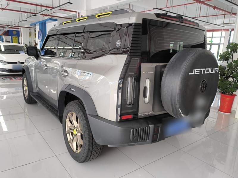 Used JETOUR Traveler 2023 2.0T Four-Wheel Drive Conqueror — 4