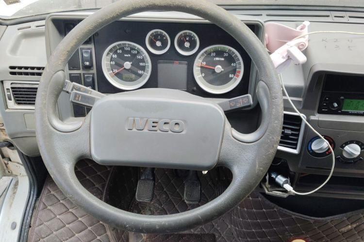 Used Iveco Daily 2012 2.5T-A35 Logistics Version 1 Mid-Roof
