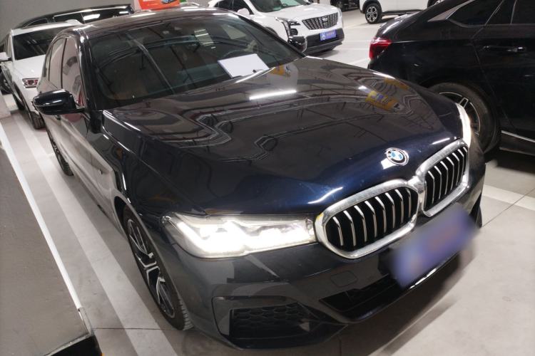 Used BMW 5 Series 2022 530i M Sport Package Front Right 45 Deg