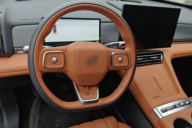 Used JETOUR Shanhai L7 Plus 2025 Model 220km Flagship 7-seater Steering Wheel