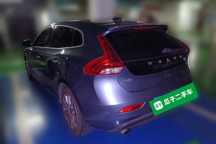 Used Volvo V40 2014 2.0T Zhiya Edition
