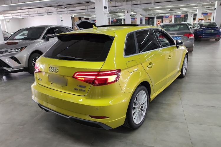 Used Audi A3 2018 30th Anniversary Edition Sportback 35 TFSI Fashion Model
