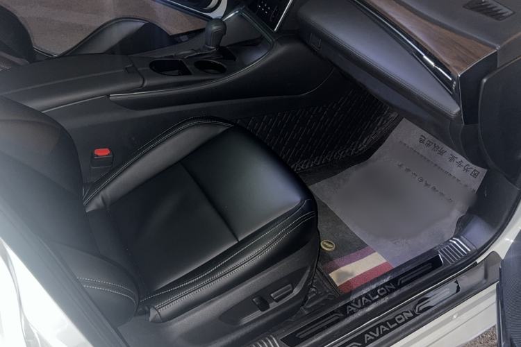 Used Toyota Avalon 2024 2.0L Ambition Edition Right Front Seat