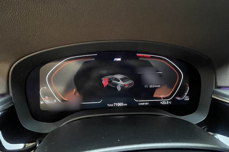 Used BMW 5 Series 2021 530Li Leading Model M Sport Package Interior 11