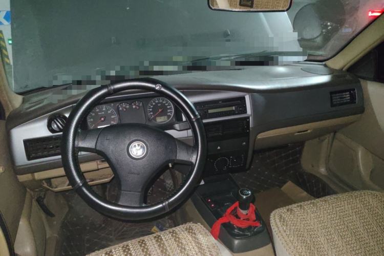 Used Volkswagen Santana Vista 2008 1.8L Manual Comfort Edition Center Console