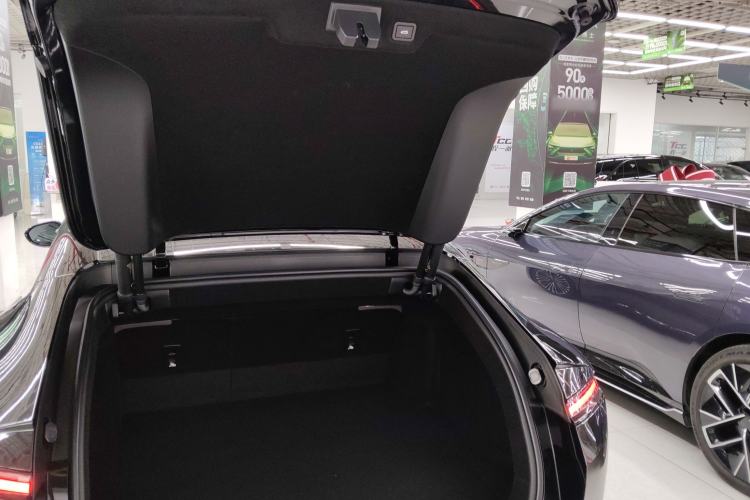 Used Avatr 12 2025 Updated Ultra All-Electric Four-Wheel Drive Trunk