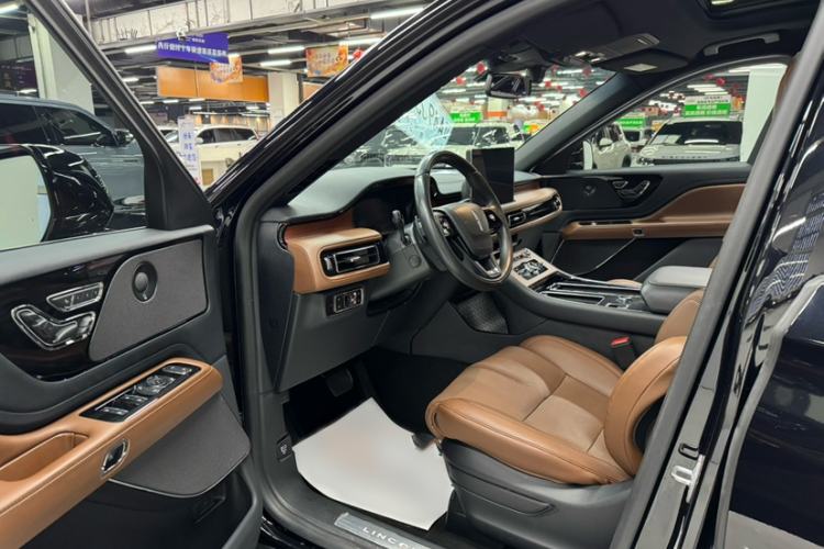 Used Lincoln Aviator 2023 3.0T V6 All-Wheel-Drive Executive Cruise Version Six Seats