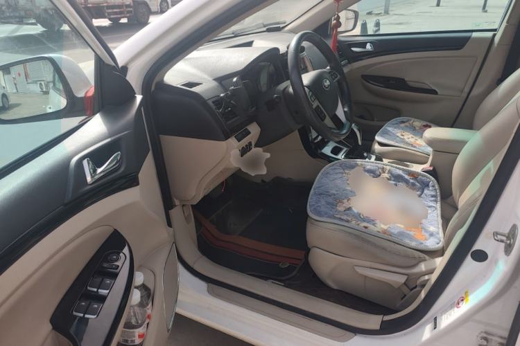 Used BYD e5 2017 300 Prestige Edition