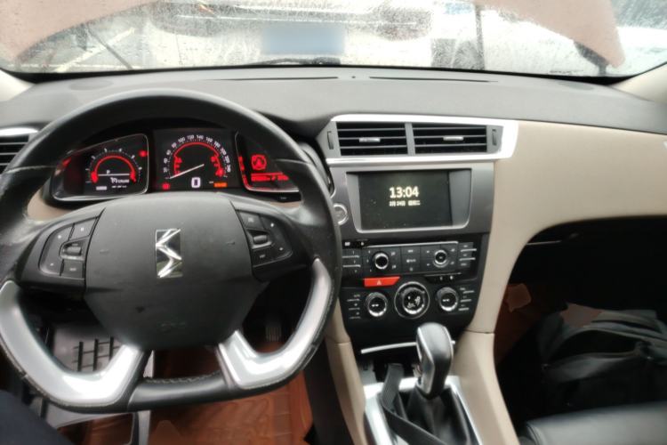 Used DS 6 2014 1.6T Elegant Version THP160