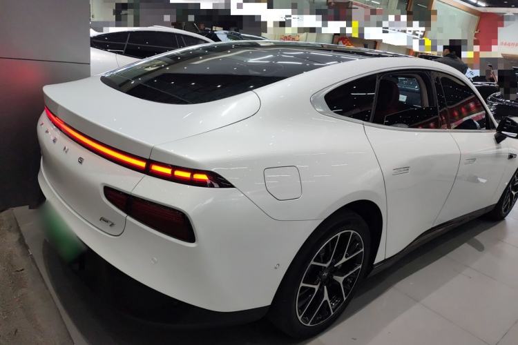 Used XPeng P7 2023 P7i 702 Pro