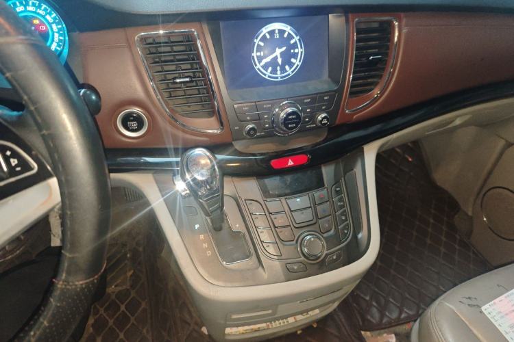 Used JAC Group Refine M5 2016 2.0T Gasoline Automatic Business Edition
