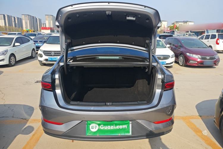 Used BYD Qin PLUS 2025 DM-i Smart Drive 55KM Leading Model
