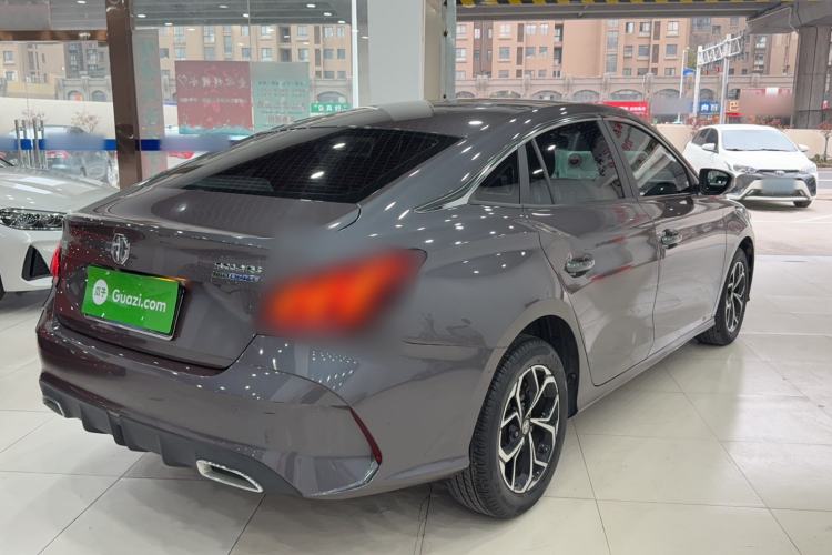 Used MG 5 2021 180 DVVT CVT Youth Luxury Edition
