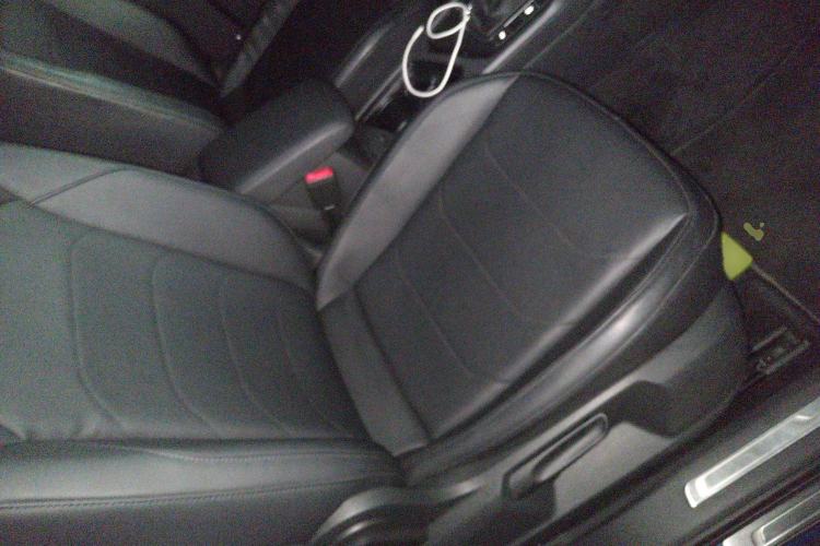 Used Volkswagen Tiguan 2017 280TSI Two-Wheel-Drive Elite Version
