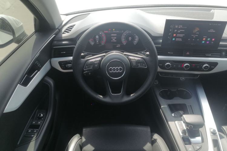 Used Audi A4L 2023 40 TFSI Fashion Dynamic Model
