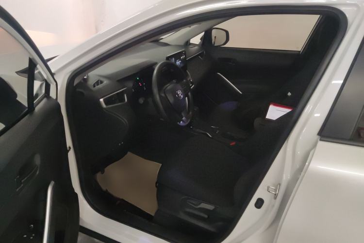 Used Toyota Corolla Cross 2023 Dual-Motor 2.0L Pioneer Edition Left Front Seat