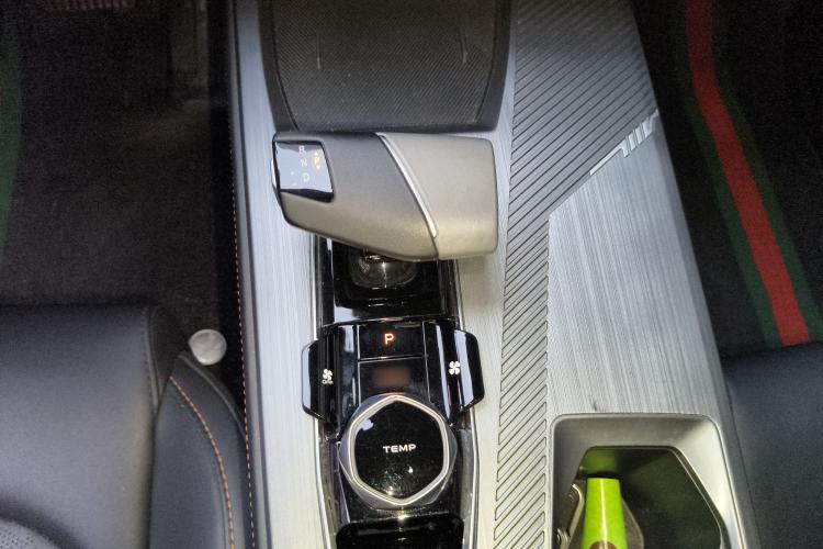 Used Oshan Z6 New Energy 2023 ZhiDian iDD 150KM Flagship PLUS Smart Parking Edition