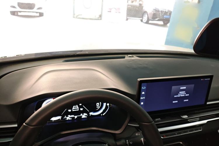 Used Geely Auto Emgrand 2023 4th Generation Champion Edition 1.5L CVT Prestige Model
