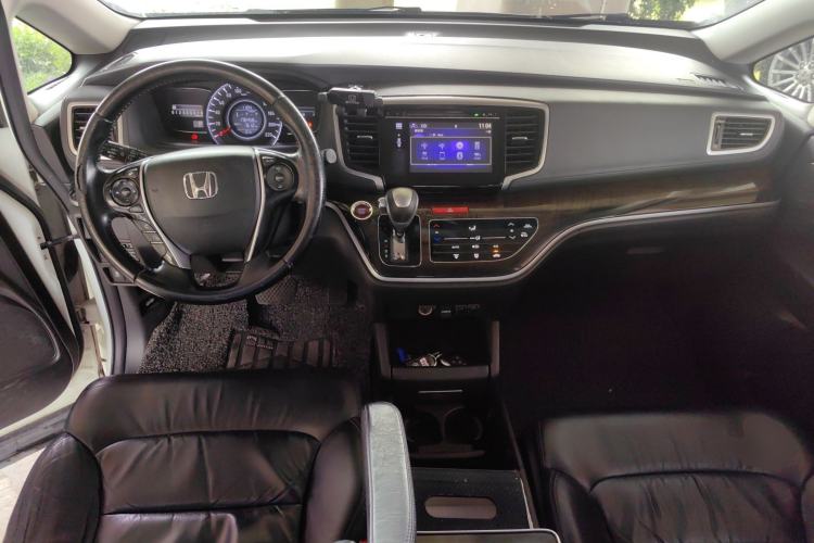 Used Honda Odyssey 2015 2.4L Smart Edition Center Console