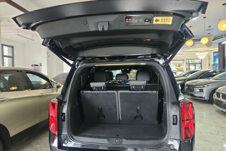 Used GAC Trumpchi GS8 2022 Flagship Series 2.0 TGDI Two-Wheel-Drive Prestige Edition (7 Seats) Trunk