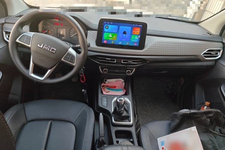 Used JMC Baodian 2023 2.5T Diesel Two-Wheel Drive Comfort Edition Standard Wheelbase JX4D25A6L
