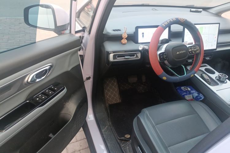 Used AION Y 2022 Plus 70 Tech Edition