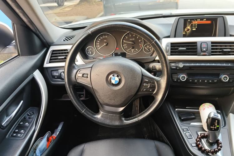 Used BMW 3 Series 2015 320Li Fashion Model
