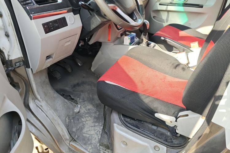 Used Jinbei New Hiace X30L 2016 1.3L Wealth Edition DLCG12 Left Front Seat