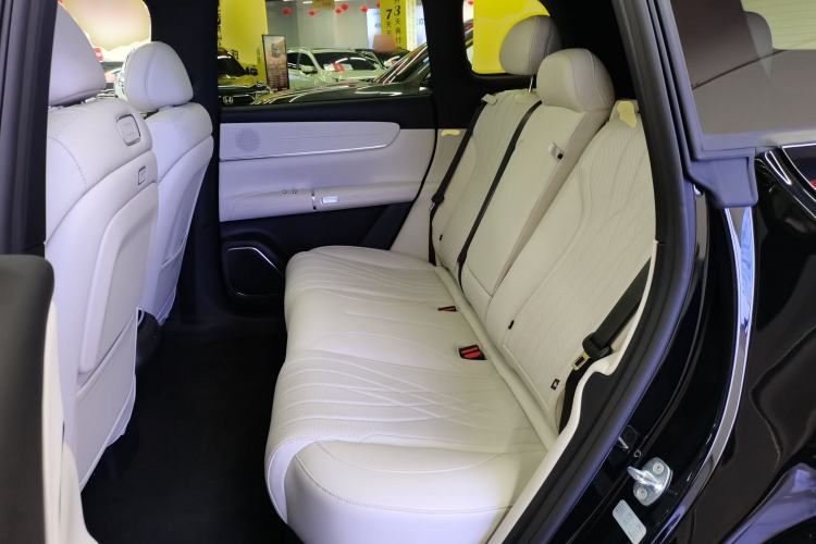 Used CHANGAN NEVO Q07 2025 215 Prestige Edition