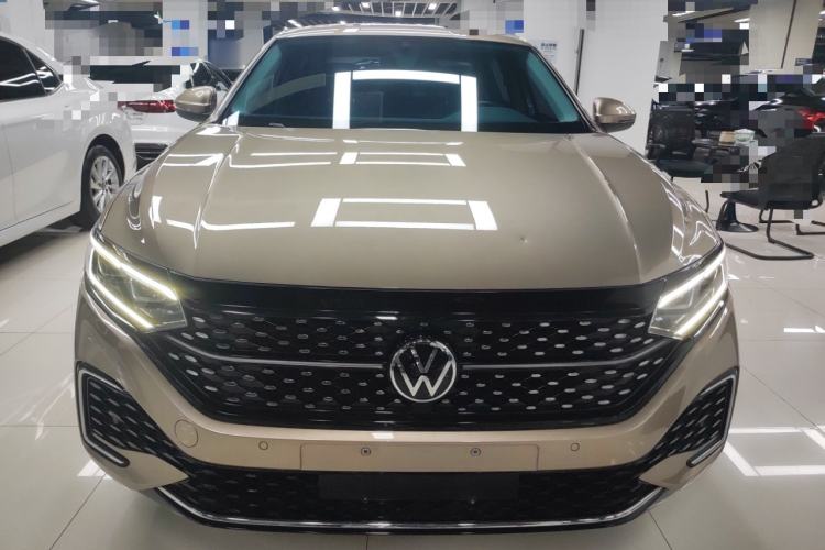 Used Volkswagen Passat 2022 330TSI Starry Luxury Edition