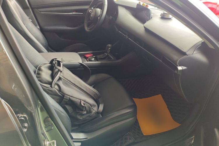 Used Mazda 3 Axela 2020 1.5L Automatic ZhiMei Edition Right Front Seat