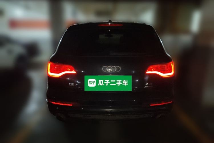 Used Audi Q7  Rear