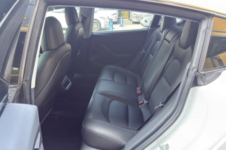 Used Tesla Model 3 2019 Standard Range Rear-Drive Upgraded Version Interior 1