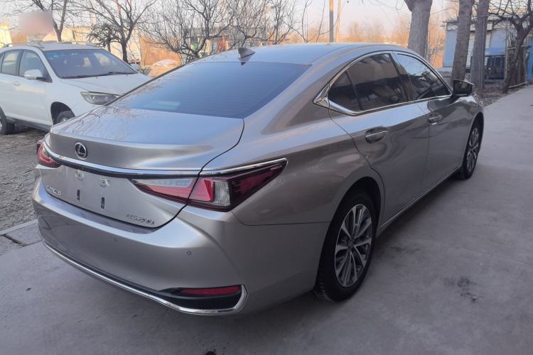 Used Lexus ES 2022 200 Luxury Edition
