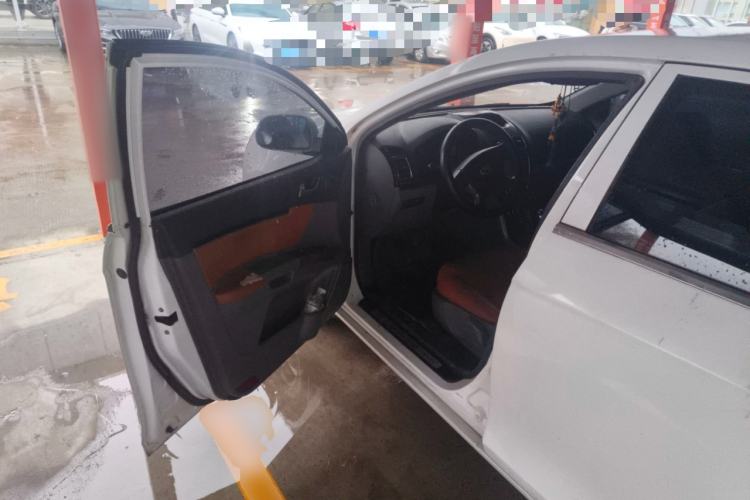 Used Geely Auto Classic Emgrand 2013 Sedan 1.5L Manual Entry-Level Model
