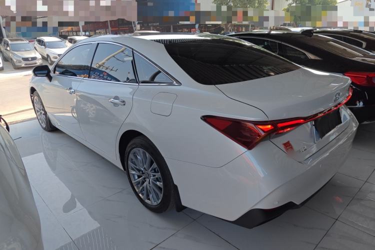 Used Toyota Avalon 2024 2.0L Luxury Edition
