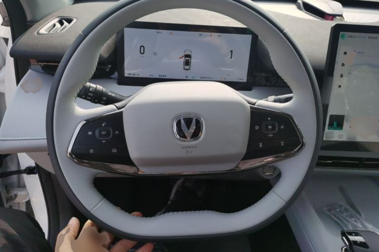 Used CHANGAN UNI-Z New Energy 2024 Blue Whale Smart Electric iDD 125km Excellence Model Steering Wheel