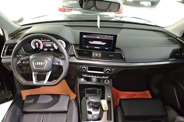 Used Audi Q5L 2022 40T Luxury Dynamic Model
