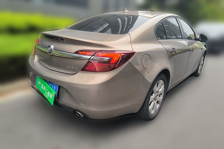 Used Buick Regal 2015 1.6T Leading Technology Model Rear Right 45 Deg