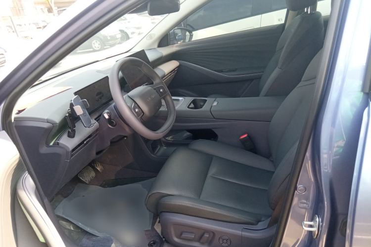 Used Nissan N6 2026 Model 180 Max Driver Seat